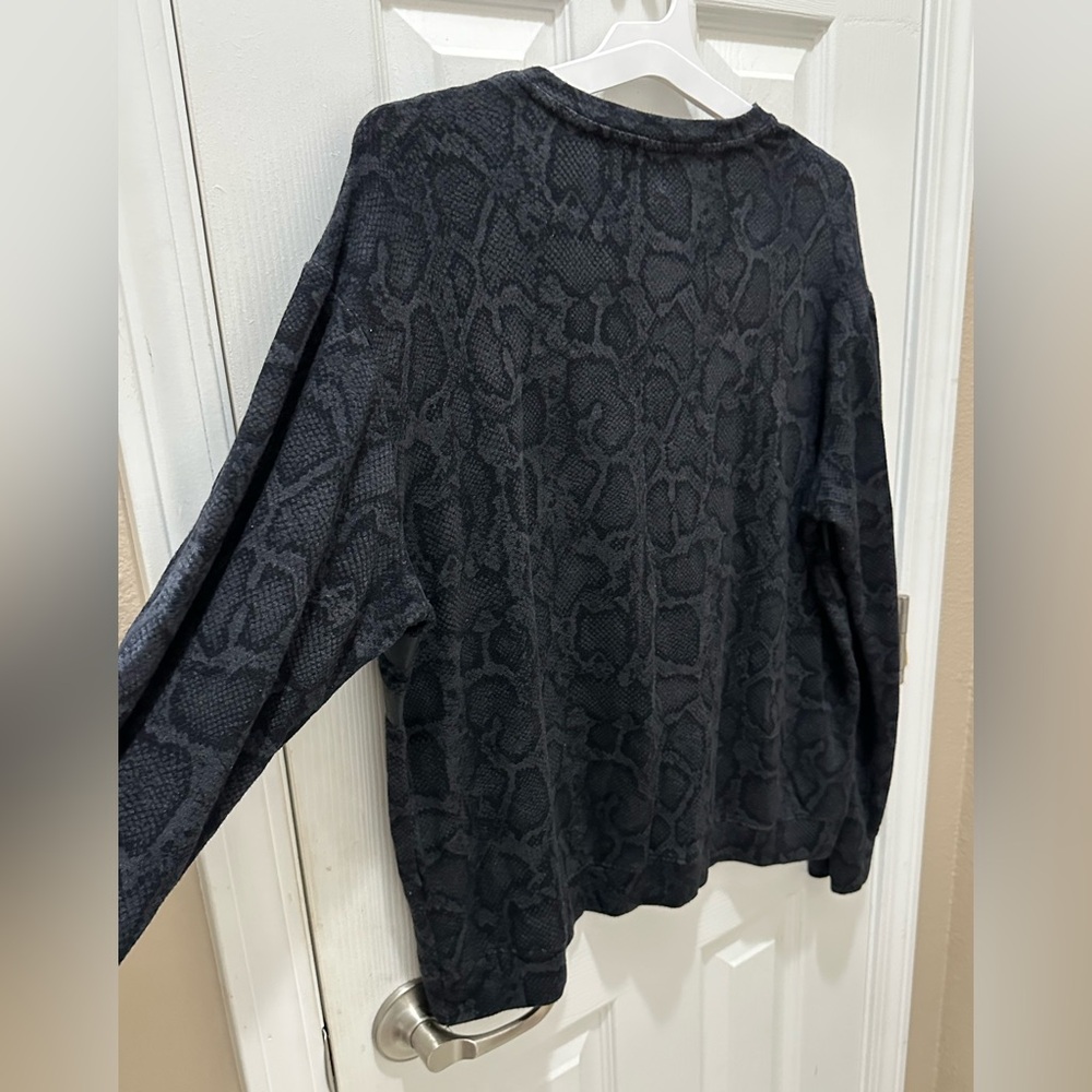 Sundry varsity python pullover sweatshirt size Me… - image 10